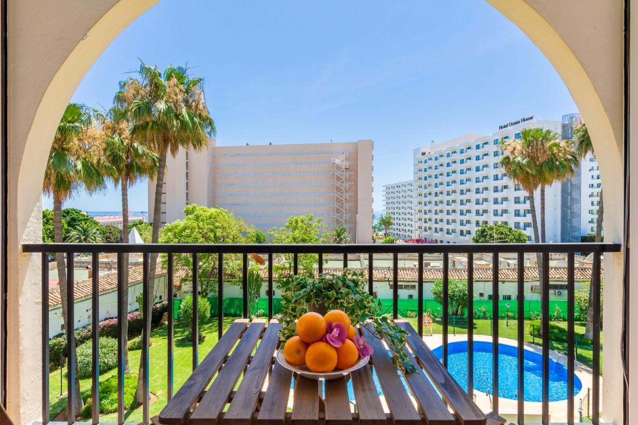 Imperial Puerto 2 3F By Ivi Real Estate Apartment ตอร์เรโมลิโนส ภายนอก รูปภาพ