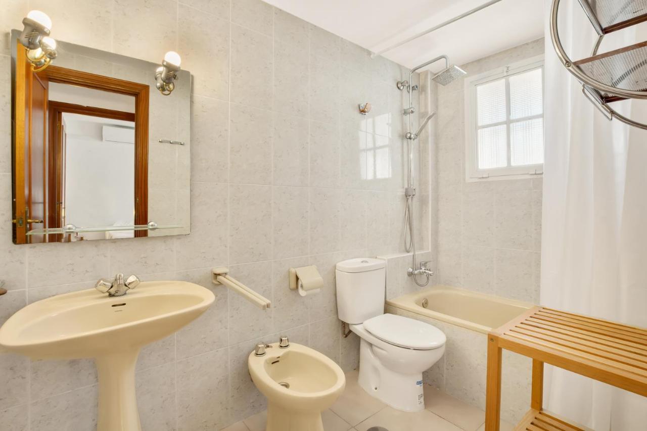 Imperial Puerto 2 3F By Ivi Real Estate Apartment ตอร์เรโมลิโนส ภายนอก รูปภาพ