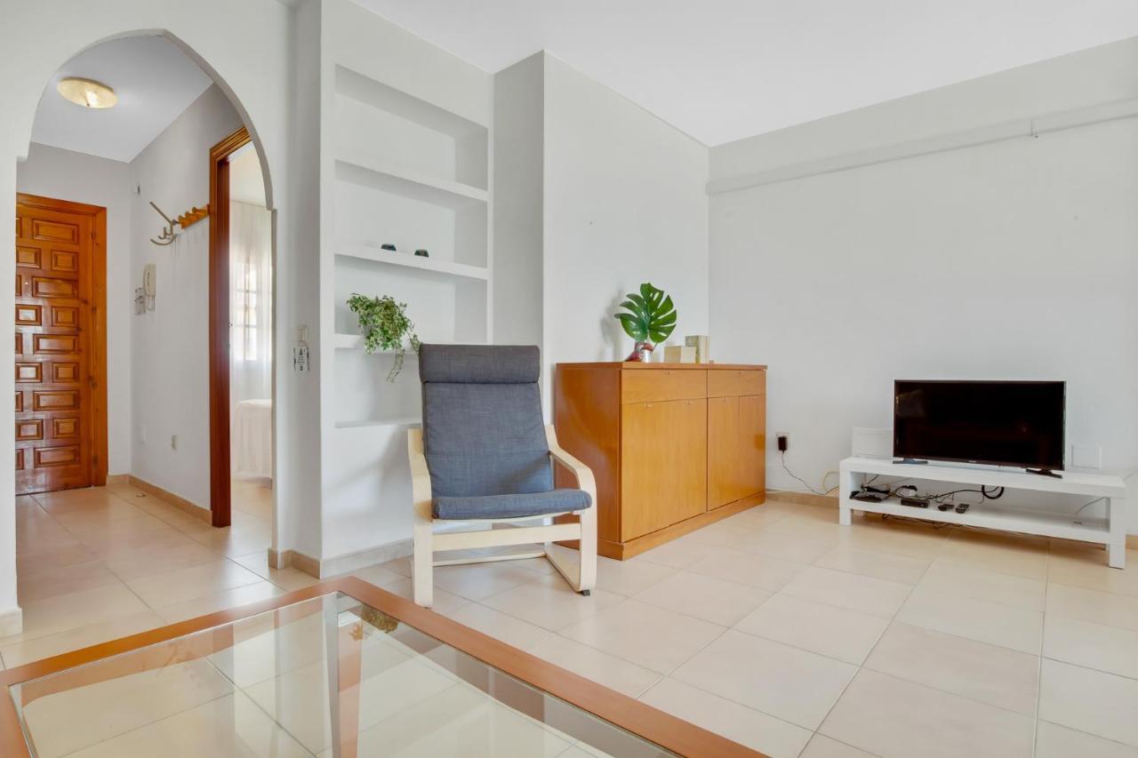 Imperial Puerto 2 3F By Ivi Real Estate Apartment ตอร์เรโมลิโนส ภายนอก รูปภาพ